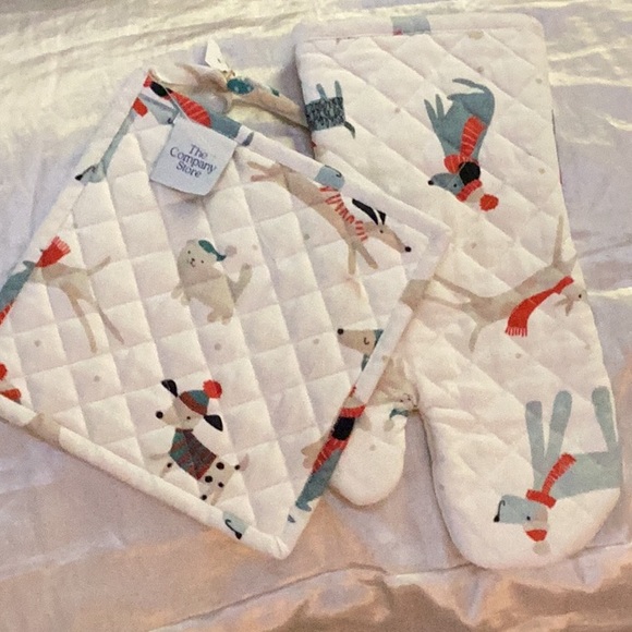 🎄NWOT Just Too Cool Holiday Set of 2 Pc Set of Glove & Placemat 🎄 - Picture 5 of 5